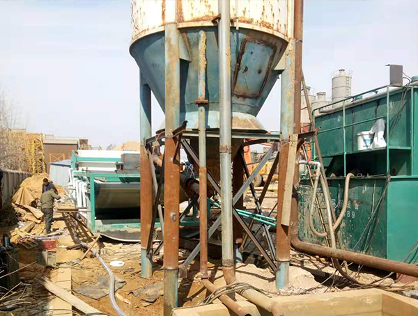 污泥脫水機(jī)（青島）